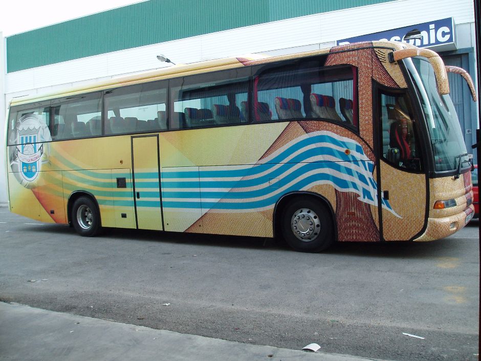 LA PALOMA Bus
